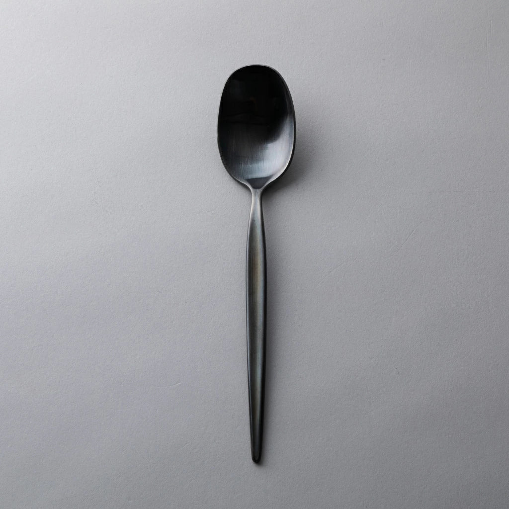 Kuros 燕三條 黑色不鏽鋼餐具禮盒 8件組｜餐刀叉匙＋餐具托 日本製高質感餐桌套組