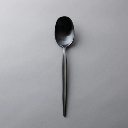 Kuros 燕三條 黑色不鏽鋼餐具禮盒 8件組｜餐刀叉匙＋餐具托 日本製高質感餐桌套組